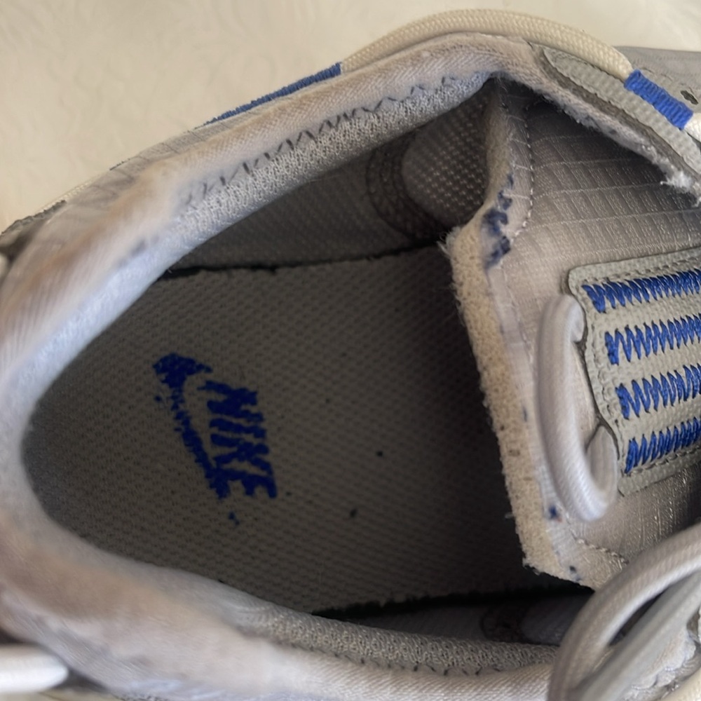 NIKE MENS 354Gray Sneakers with Blue Highlights - Picture 8 of 9